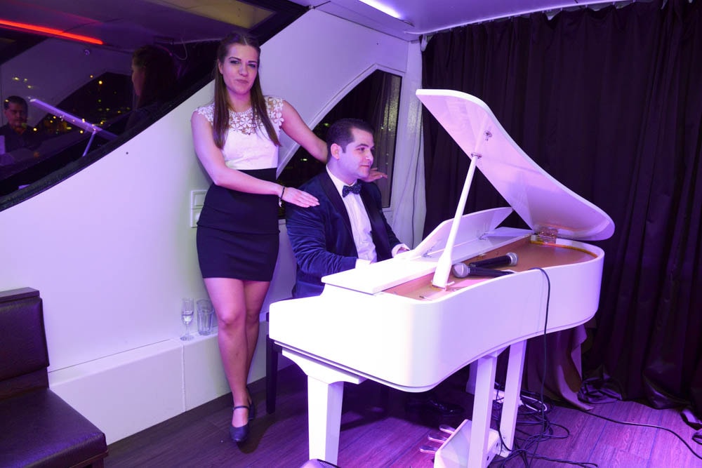 budapest-dinner-cruise-with-piano-show-min