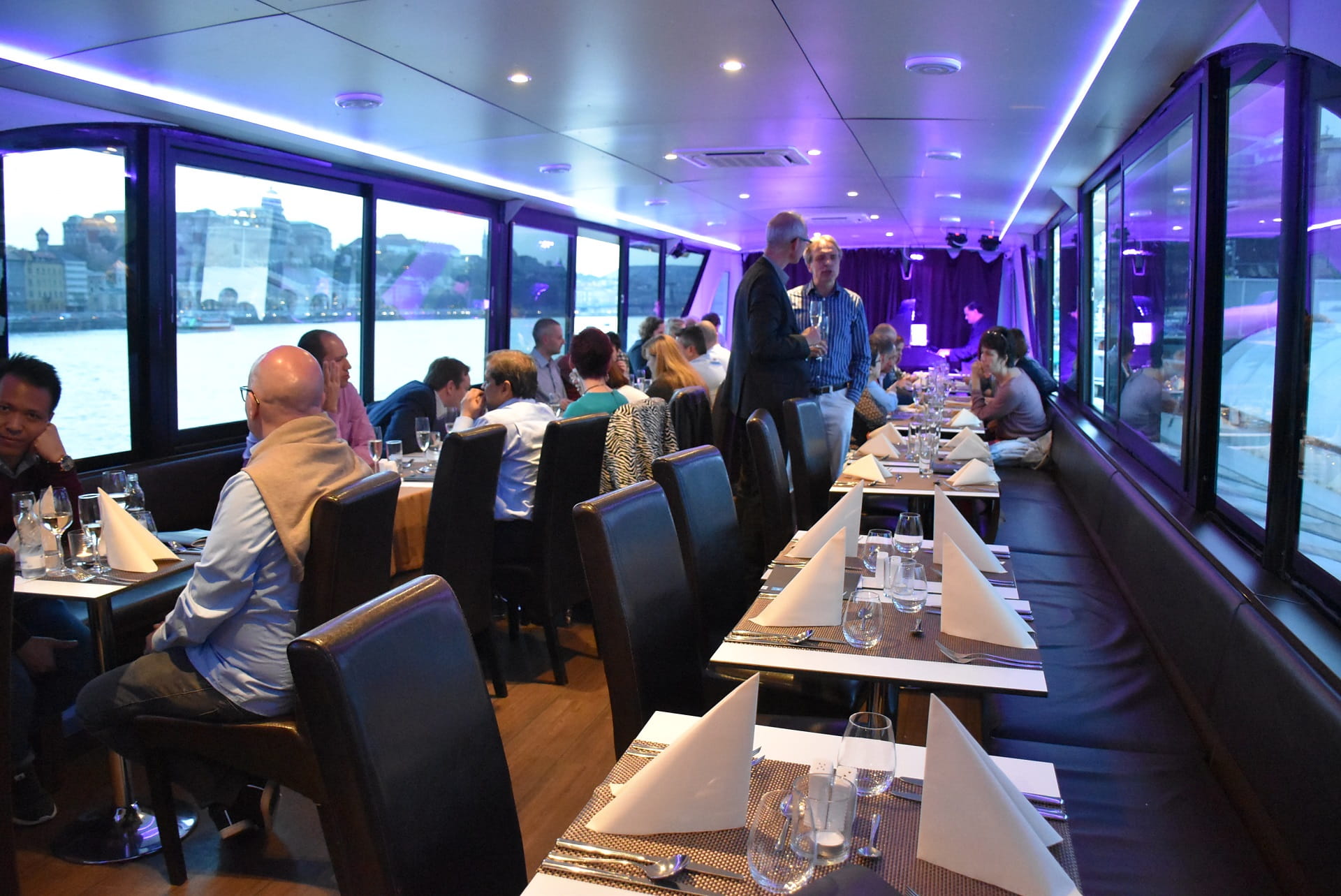 budapest-river-cruise-min