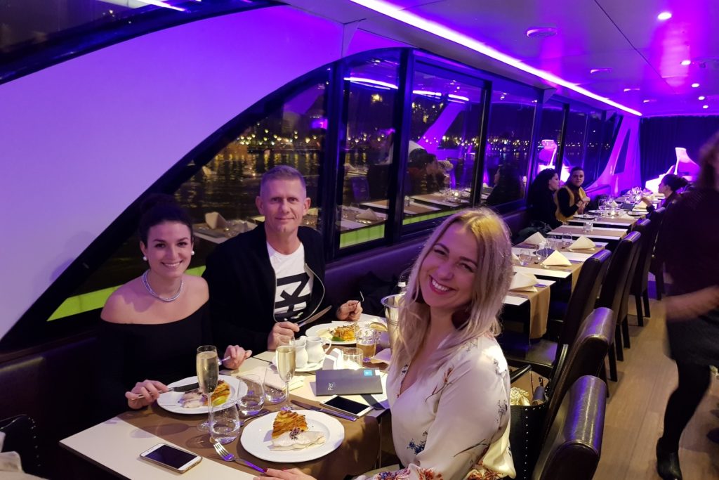 Schifffahrt mit Abendessen