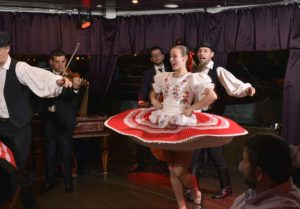 Folklore dinner cruise