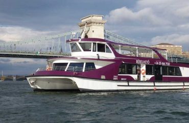 Why should you try a dinner cruise in Budapest? Why should you try a dinner cruise in Budapest?