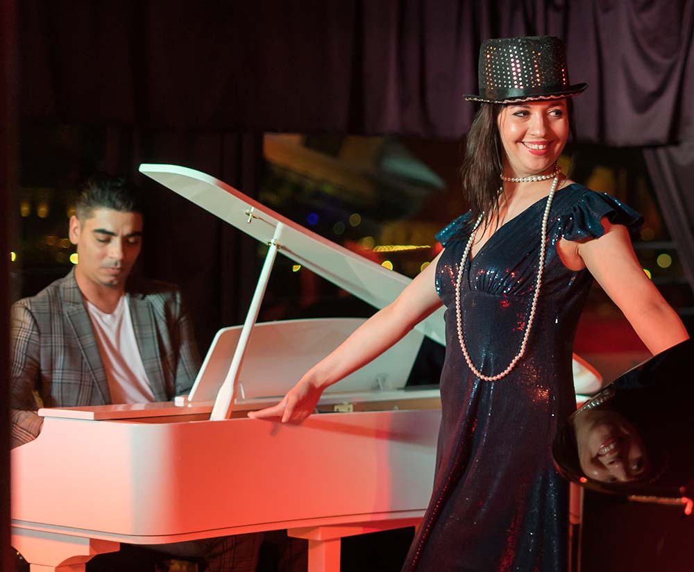 hajós vacsora és zongora show